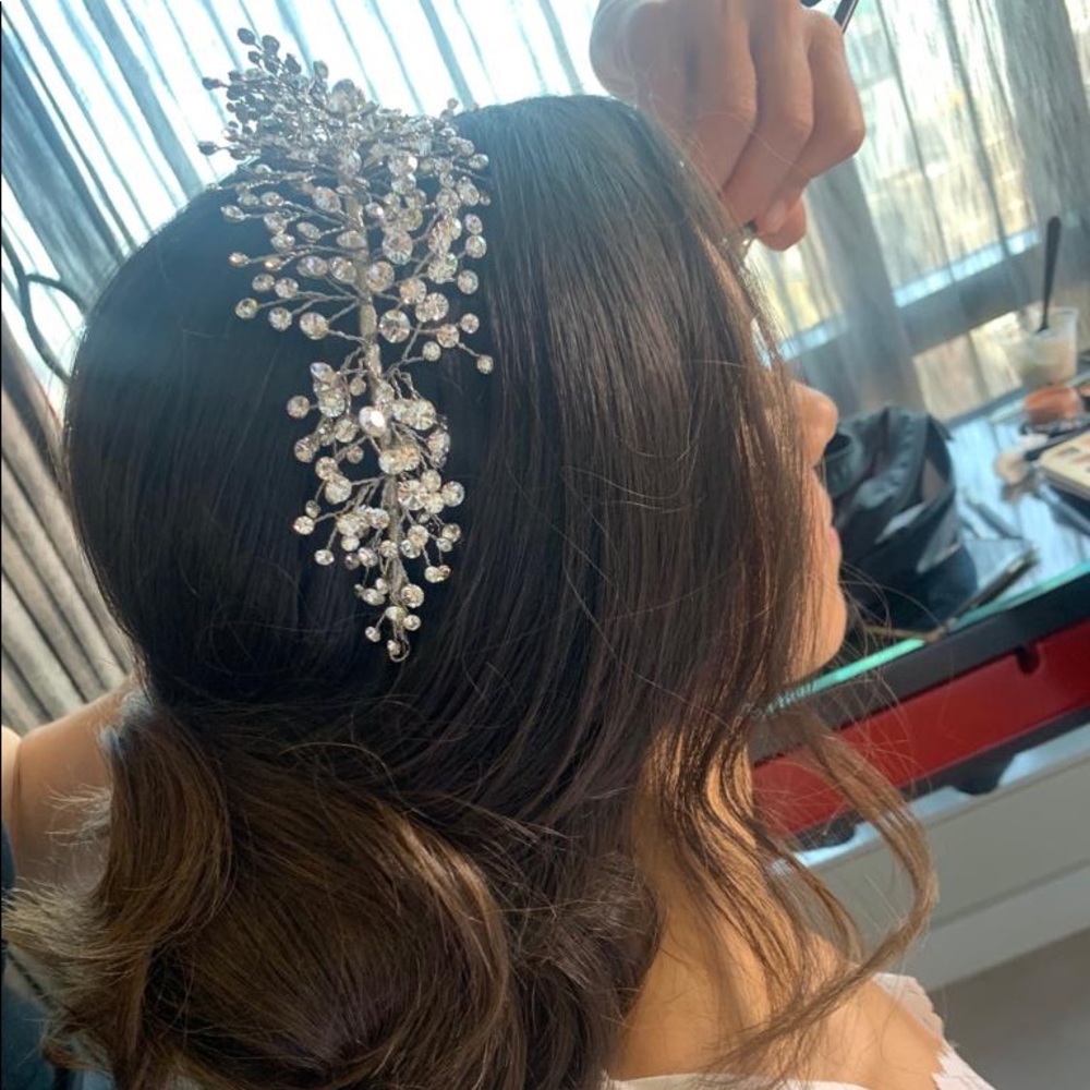 Bridal crystal headpiece - Picture 6 of 7
